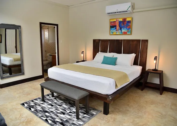 Fairview Valleys * Montego Bay